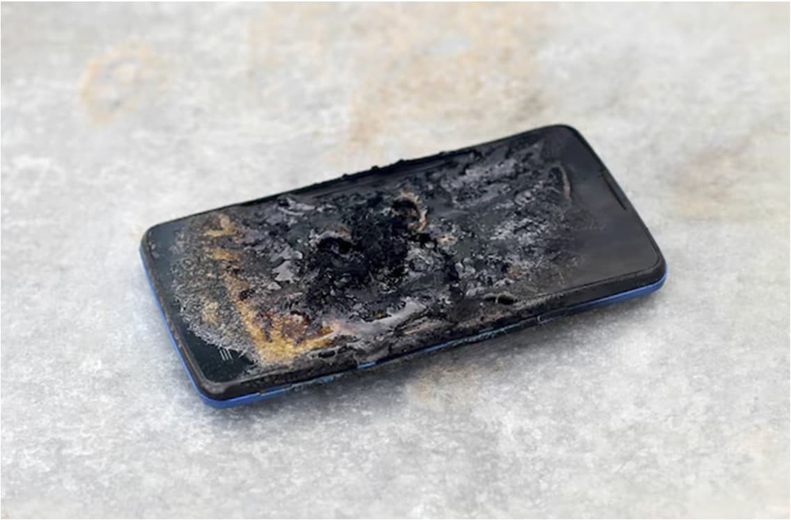Damaged phone for chip-off