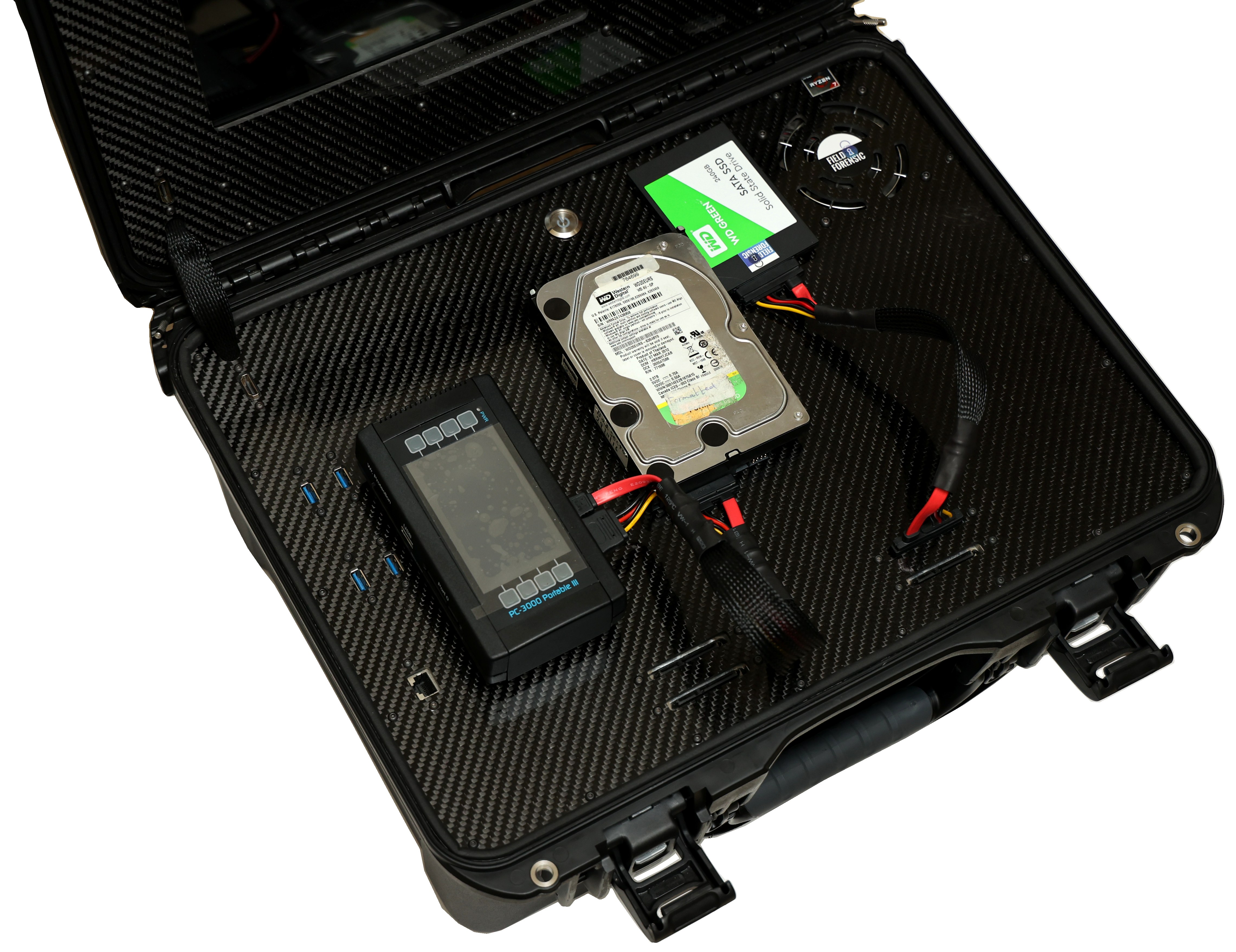Field Forensic Pro with SATA and SSD drives connected for live acquisition